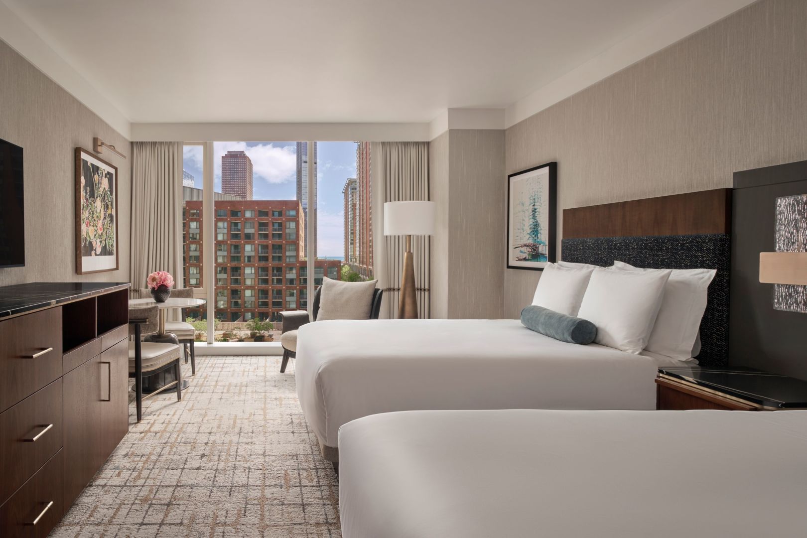 3 noches Loews Downtown Chicago 2027