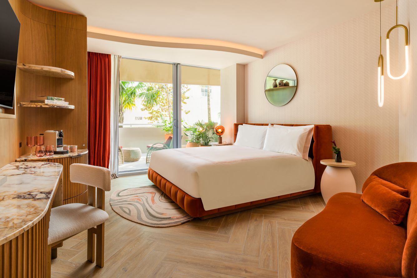 2 night Unframed Marriott Miami Beach
