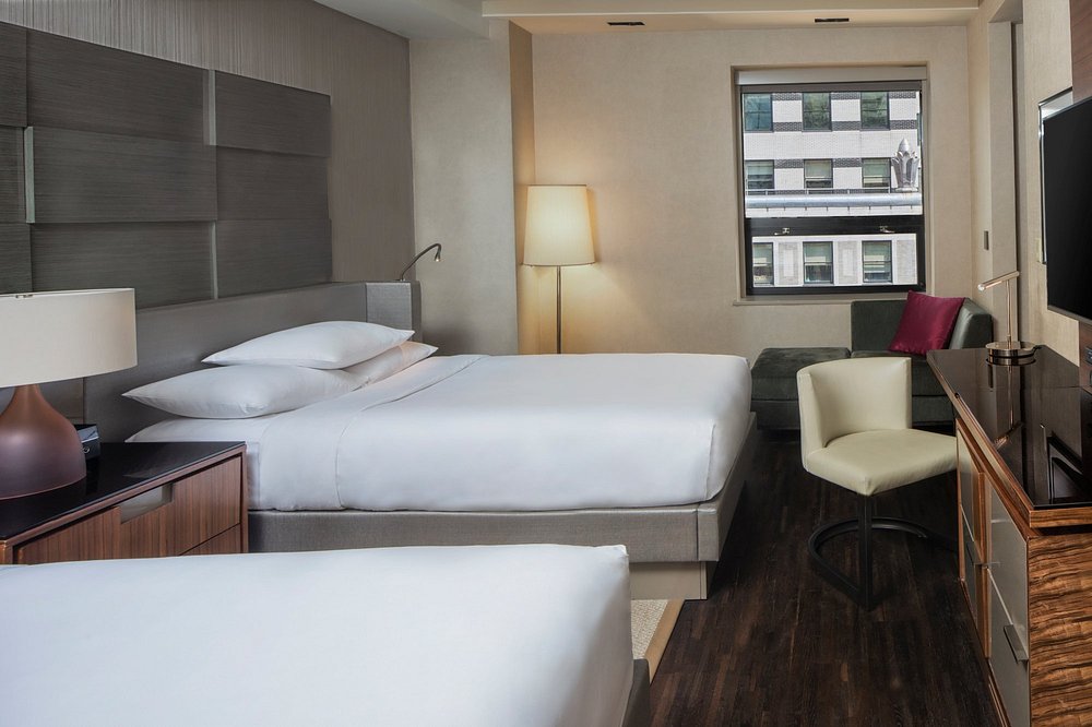 2 night Hyatt Grand Central New York (2027)