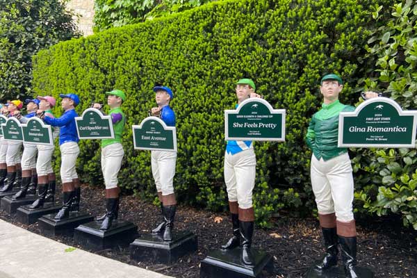 4 night Embassy Suites Lexington - Derby & Tour (2027)