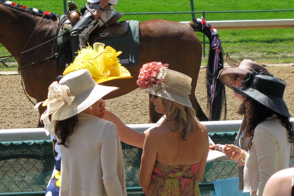 4 night Embassy Suites Lexington - Derby & Tour (2027)
