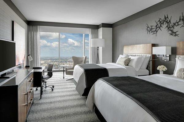3 noches Loews Downtown Chicago 2027