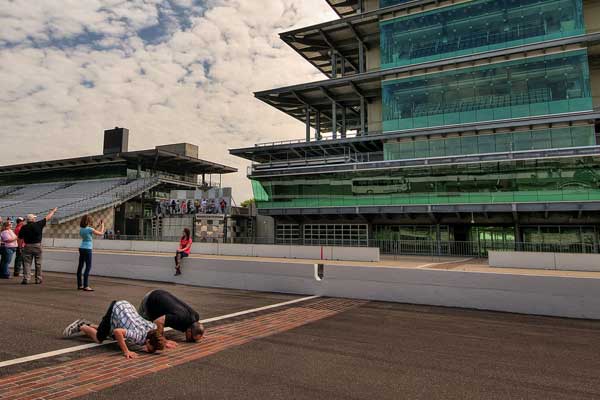 Indy 500 tickets and tour packages
